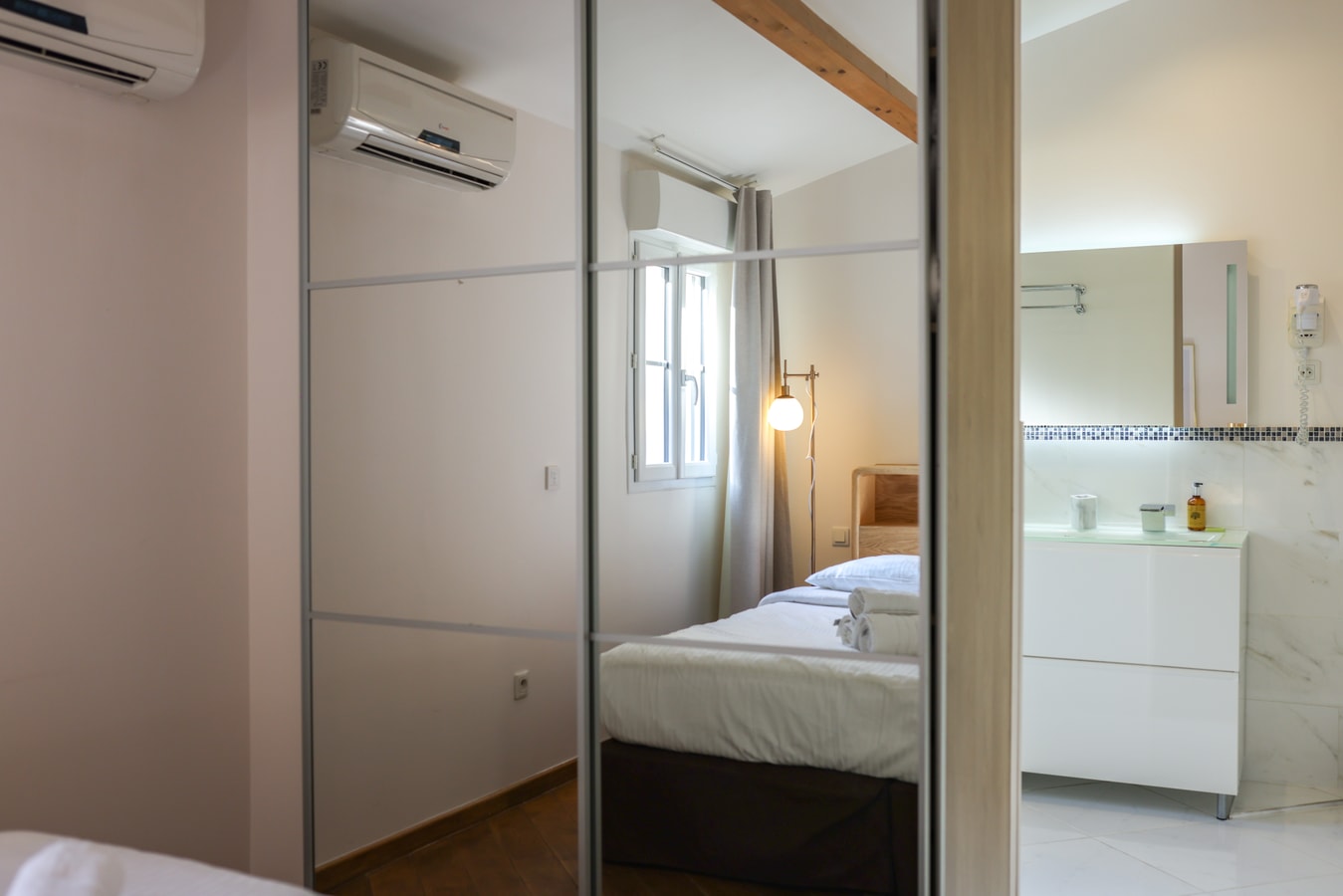 Immogroom - Charming building in Suquet 22 Upstays