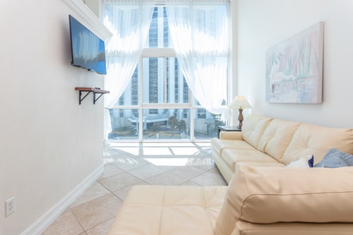 Oceanfront Resort Apartment Free Parking