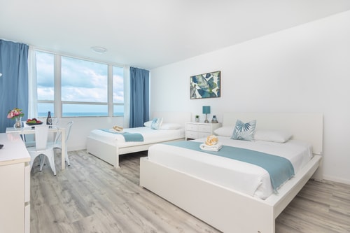 Oceanfront View Apt Resort with Free Valet Parking