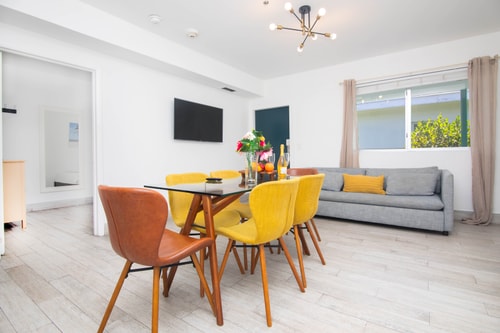 Modern 2BR Suite in South Beach