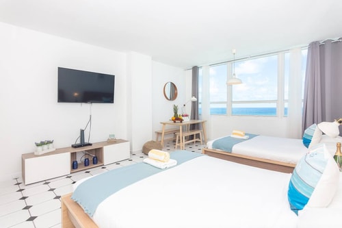 Oceanfront View Apt Resort with Free Valet Parking