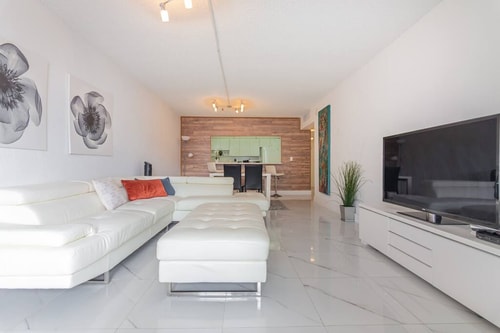 Amazing 3BR apt in Sunny isles