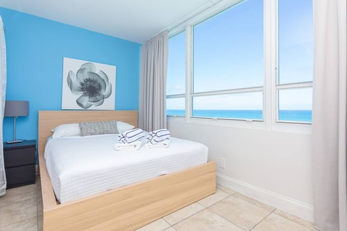 Oceanfront View Apt Resort with Free Valet Parking