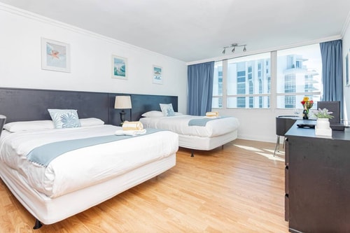 Oceanfront Resort City Bay View  Apt Free Parking