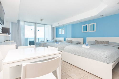 Oceanfront Balcony Apt Free Valet Parking