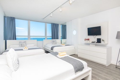 Oceanfront View Apt Resort with Free Valet Parking