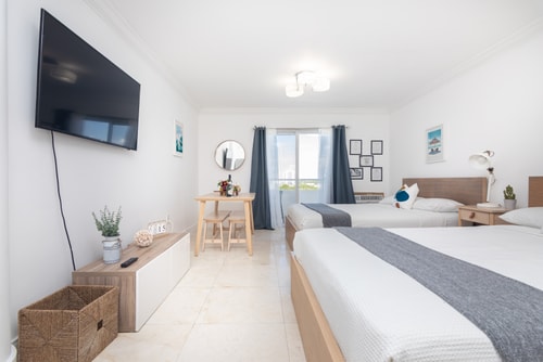 OceanView Balcony apt in North Bay Village Parking