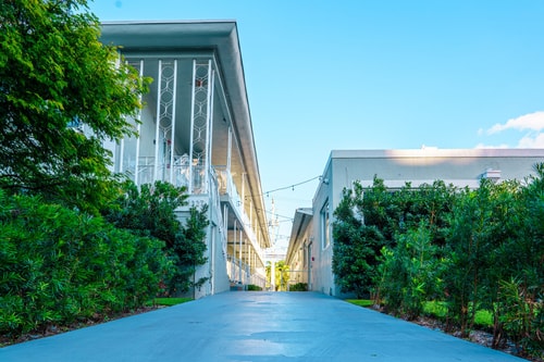 Spacious 2-Bedroom Apt with parking spot included