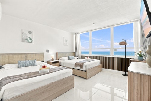 Ocean View Renovated Apartment | Parking and Pool