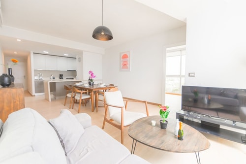 Luxury 3BR Oceanview apt parking&balcony