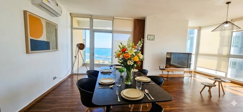 Stunning 3BR with Views, Balcony & Parking