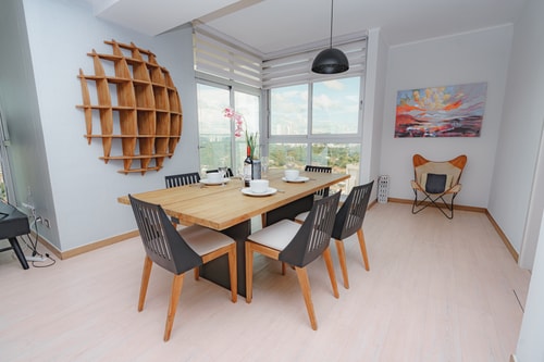 Luxury 3BR Cityview apt, parking & balcony