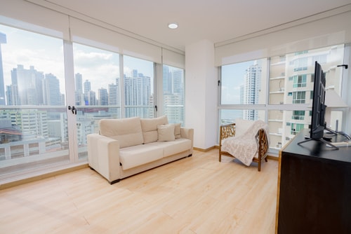 Apt 2BR balcony & parking