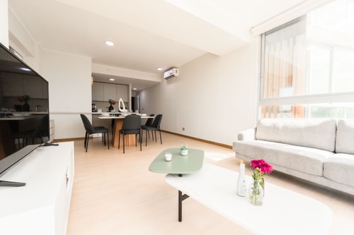 Luxury 3BR with balcony, parking and city view