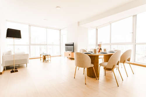 Luxury 3BR Cityview apt, parking & balcony