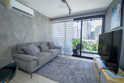 Exclusive & Luxurious 1BR w/ Balcony – Living 73