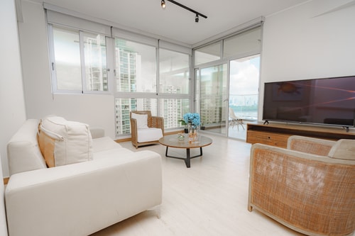 Luxury 3BR Oceanview, parking & balcony
