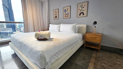New Exclusive 1BR with balcony in Yoo Panama