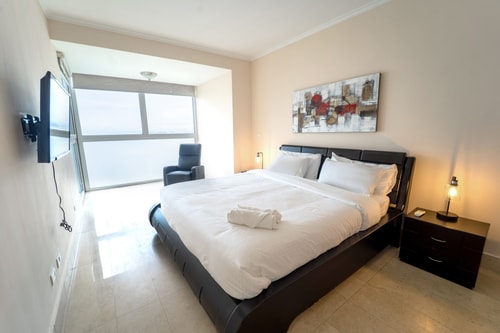 Luxurious 1BR w/ Balcony & Ocean View – Yoo Panama