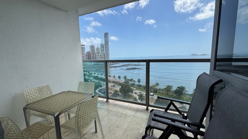 Exclusive and cozy 1BR with balcony in Yoo Panama