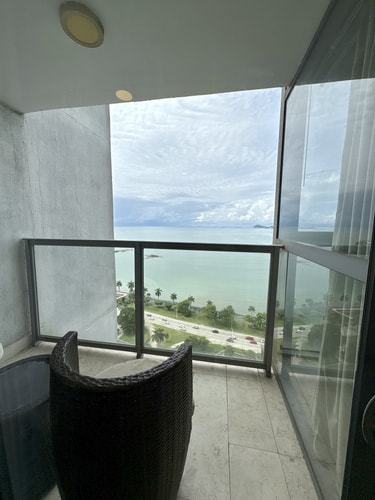 Exclusive & luxury 1BR with balcony in Yoo Panama