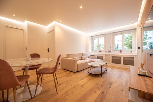 Sweet Home by The Seine - Paris 16th