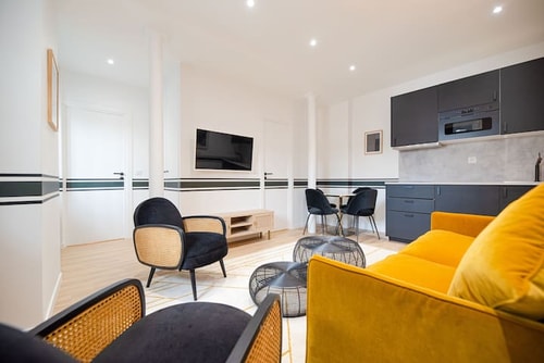 Nice apartment in Paris IV