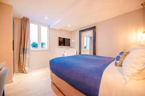 Luxury apartment in Paris