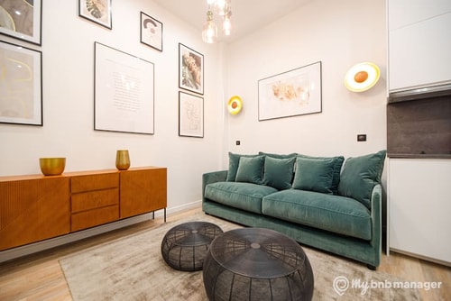 Chill Out in a Lovely Home in Chaussée-D'Autin