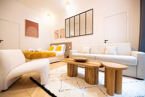 Lovely & Colourful Studio