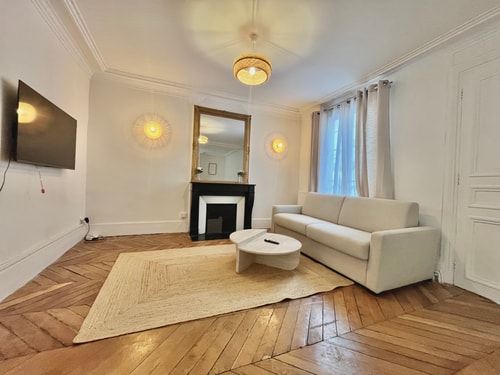 Nice Flat near Louvre