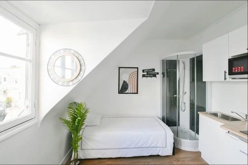 Sweet Home few steps from  Cannes' Old Harbour