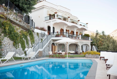 Villa Le Palme with stunning views Villas in Italy