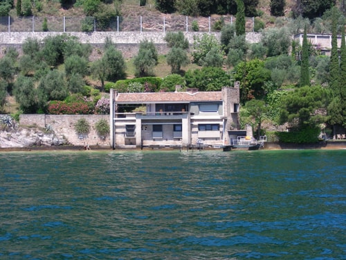 Villa Abriana - Lakeside villa with private swimming dock Villas in Italy