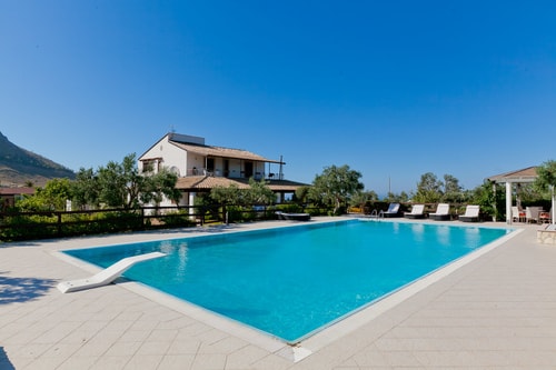 Casa Versaci - Private villa with private pool Villas in Italy