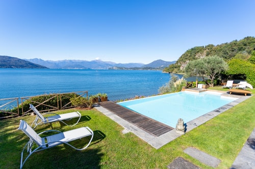 Villa Gisella - Lake front villa Villas in Italy