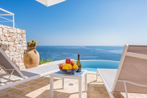 Villa Castro - Private villa with swimming pool Villas in Italy