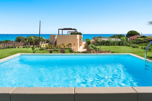 Villa Odina - Private pool and sea views Villas in Italy