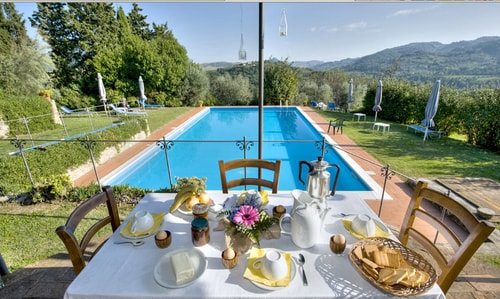Villa Gionata - Private Tuscan villa with pool Villas in Italy