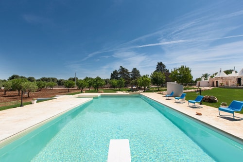 Trullo Scalone - Traditional trullo with swimming pool Villas in Italy