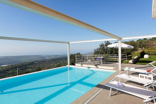 Modern villa with private pool near Ragusa Villas in Italy