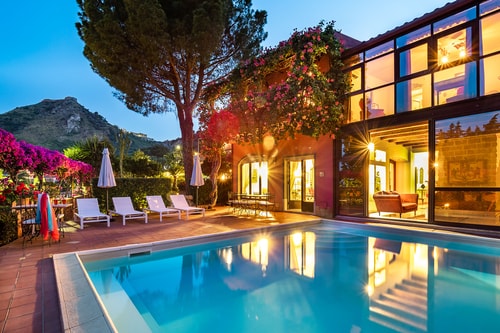 Villa Poesia, in Taormina centre Villas in Italy