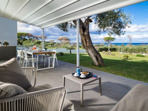 Villa Riccio – Modern villa with sea access Villas in Italy