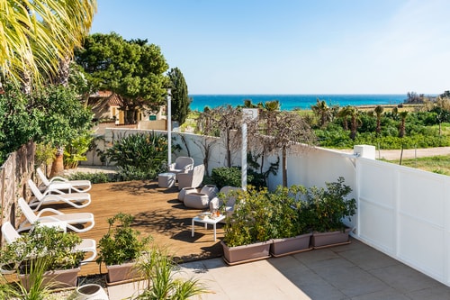 Corrado Residence  - Private villa with independent apartments Villas in Italy