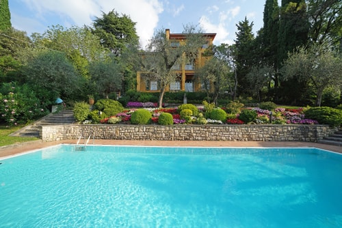Villa Kaira - Private lakeside villa with pool Villas in Italy