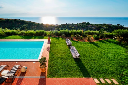Villa Stellare, with private pool and sea views Villas in Italy