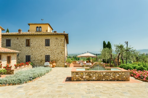 Monti Del Chianti - Private villa near Florence Villas in Italy