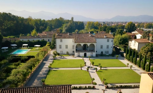 Villa Di Lucca - Stunning Tuscan villa with pool Villas in Italy