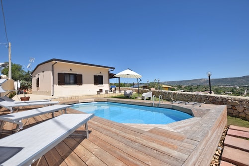 Villa Trezza - Private villa with pool in Sicily Villas in Italy