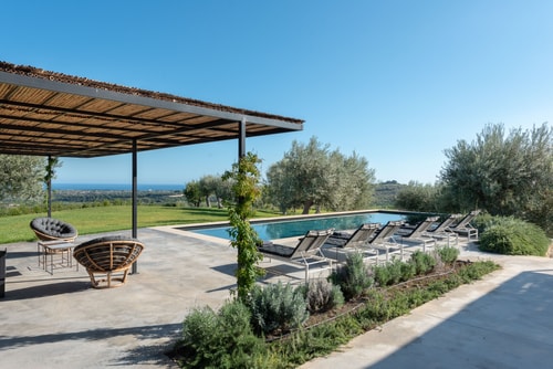 Private villa with swimming pool in Sicily Villas in Italy